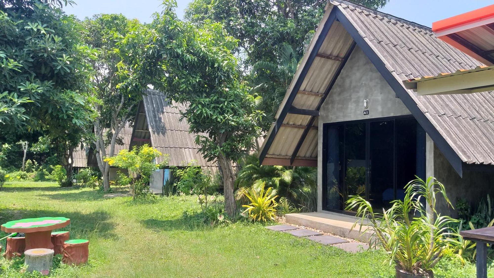 Cashewnut Tree Resort Ko Lanta Dış mekan fotoğraf